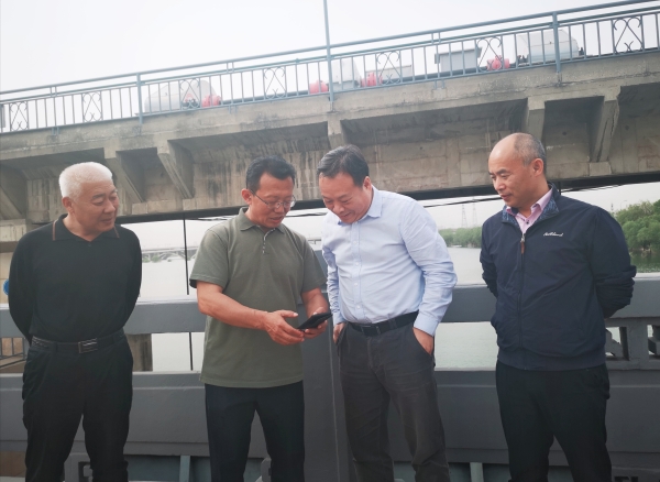 水利部海河水利委员会一级巡视员户作亮一行调研韦德官方网站生态补水工作