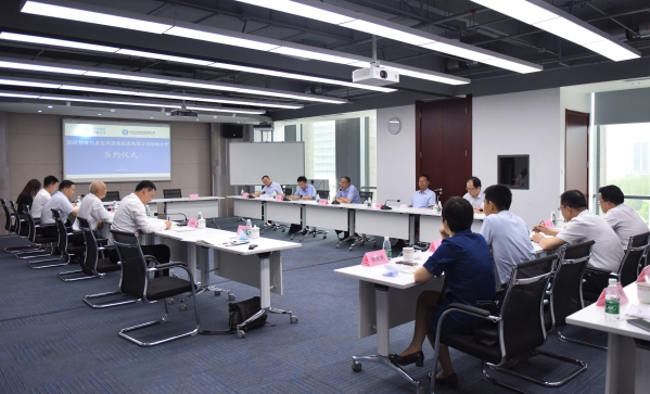 ��˾������ǿ�ս������ǩԼ�����ھ�����