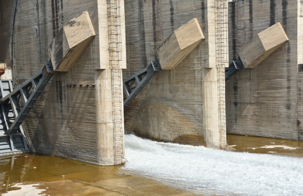 ��ͷ����ˮ�⿪բ��ˮ��Ϊʵ��ȫ��ͨˮָ���ṩ����ǰ��