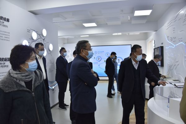 韦德官方网站司展览室揭牌启用