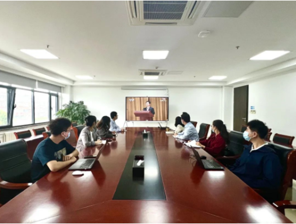 韦德官方网站投资公司组织旁观庆祝中国共产主义青年团成立100周年大会