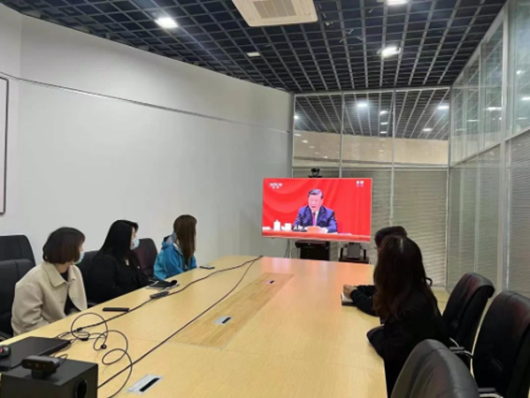 韦德官方网站投资公司组织旁观庆祝中国共产主义青年团成立100周年大会