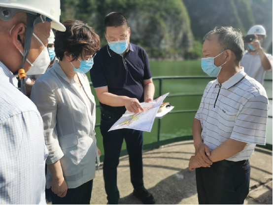 ��ͷ����ί��ǽ��͵��������Ӳ鳭�쵼��Ѵ����