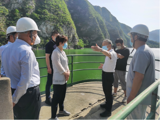 ��ͷ����ί��ǽ��͵��������Ӳ鳭�쵼��Ѵ����