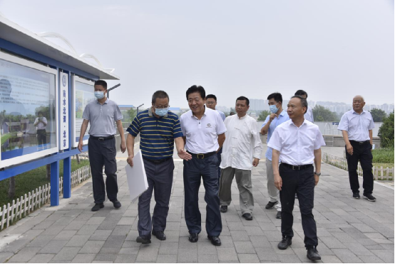 生态环保行业专家组一行到韦德官方网站投资公司调查调研