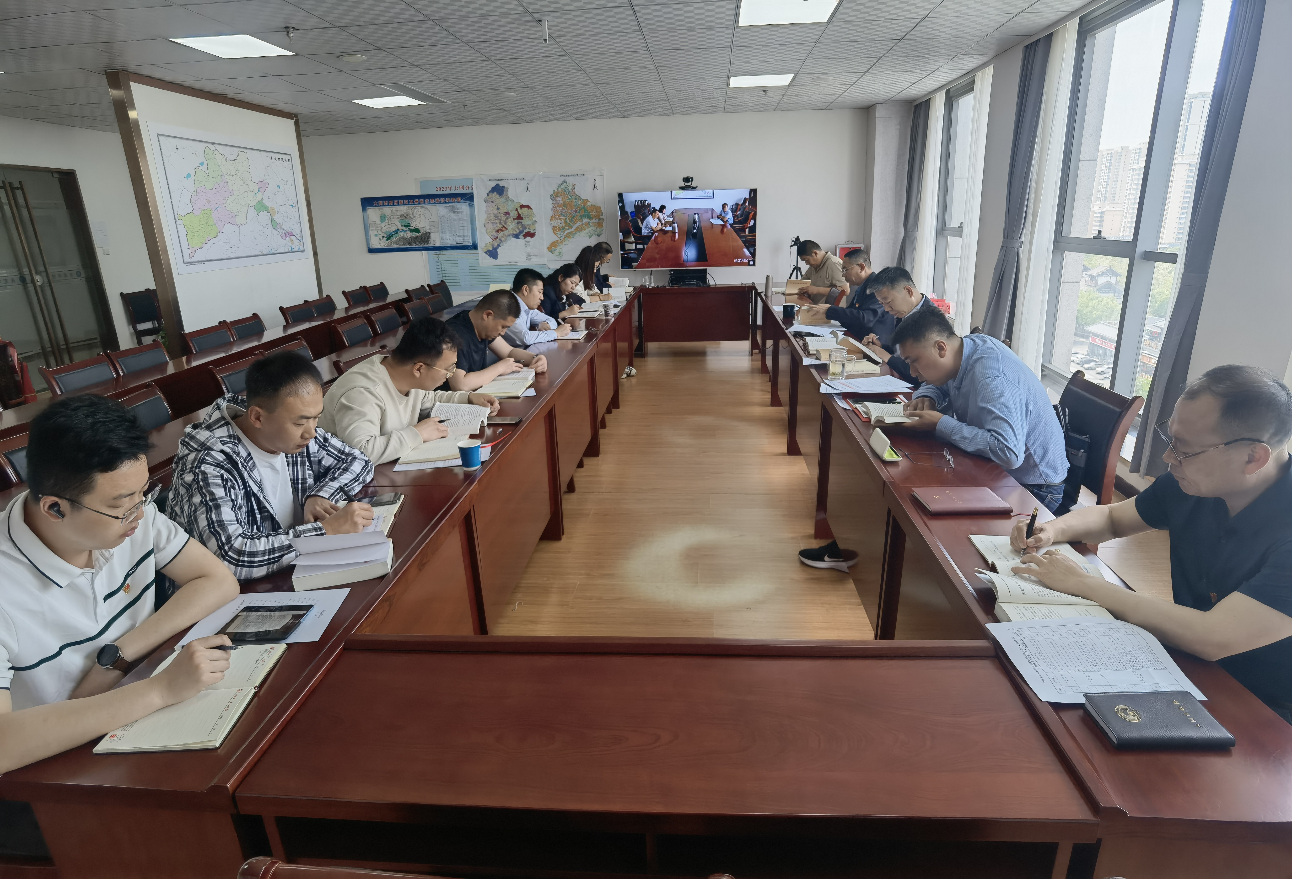 以实干担任形成推动公司“两个高质量”发展的壮大动力——公司各党支部扎实发展进建贯彻习近平新时期中国特色社会主义思想主题教育