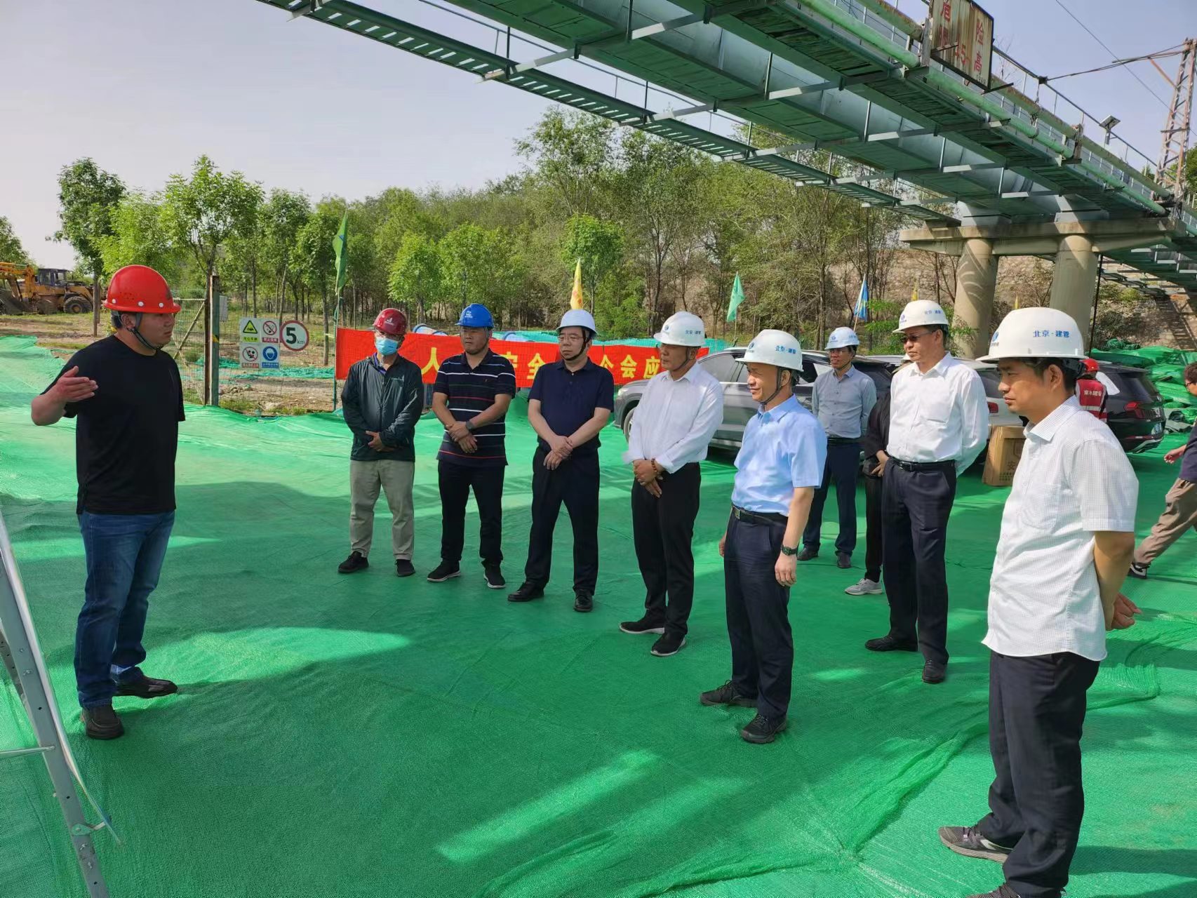 ��˾��Ҫ����һ�и�Τ�¹ٷ���վ����ƽԭ�η�չ����