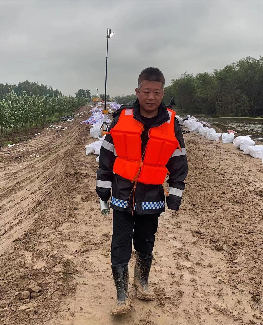 防汛一线 | 天津分公司参加茁头排干应急抢险