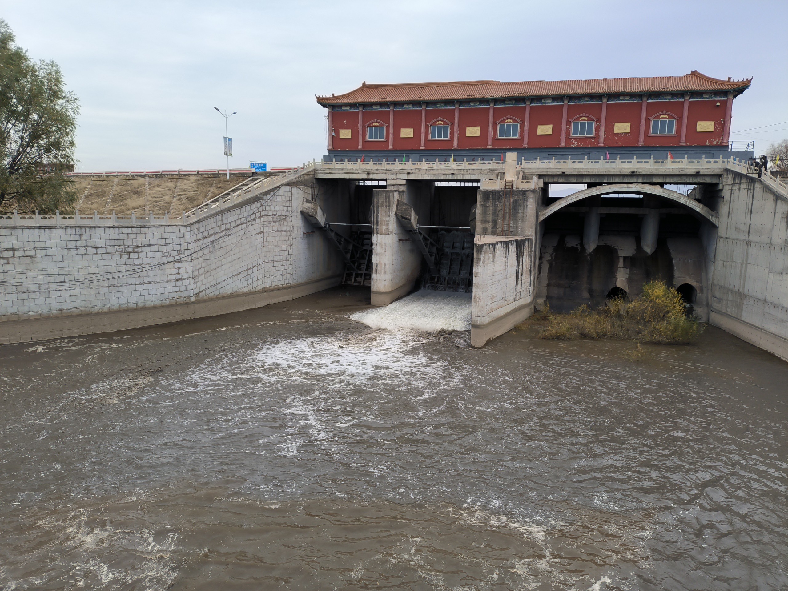 ˷�ݷֹ�˾ | ������ˮ�⹩ˮ������Ӫ��Ŀ�＾��ȹ���Բ��ʵ��