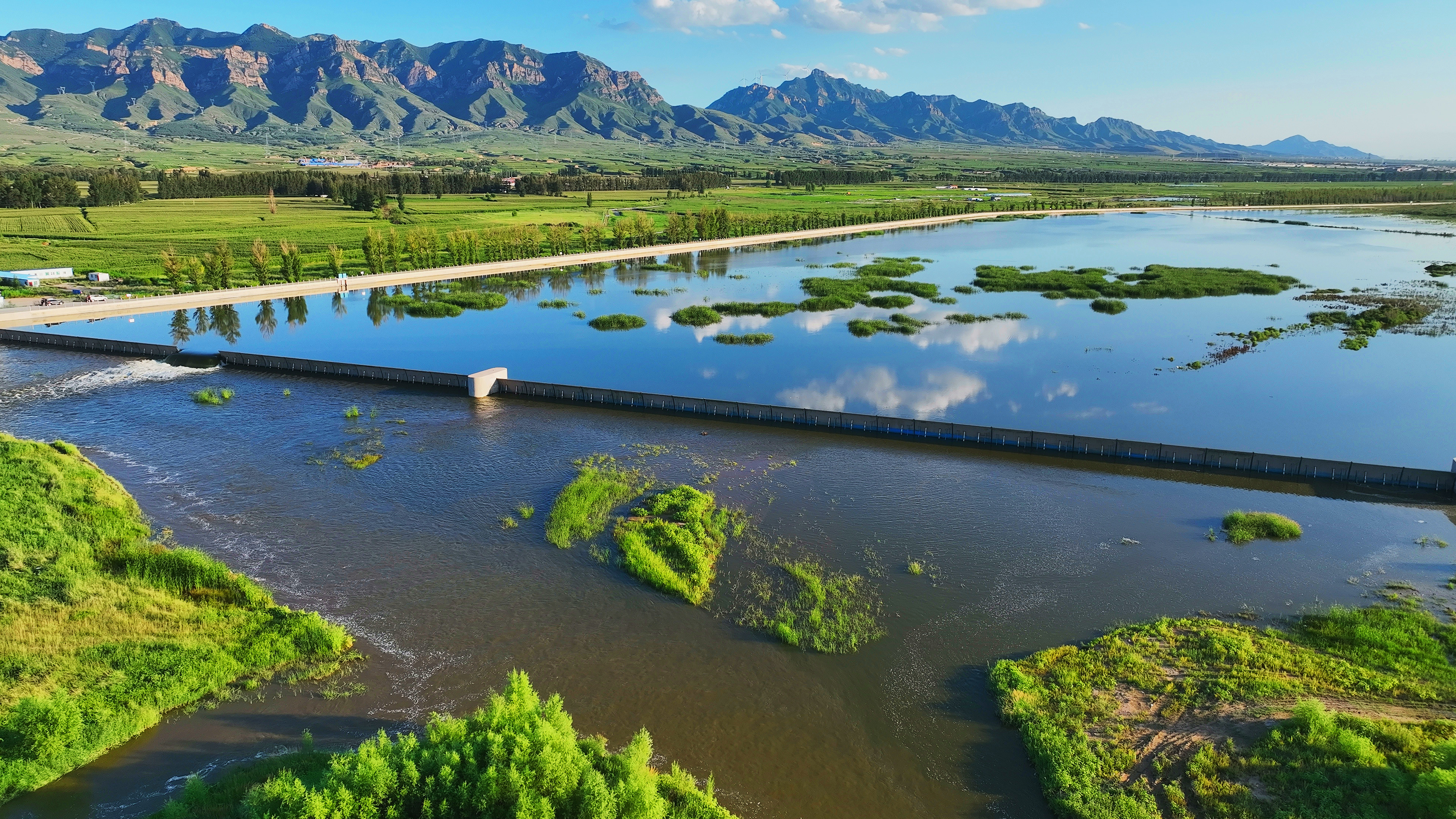 ��ͷ��ɣ�ɺӹ̶�����̬��ˮ����ͨ����������