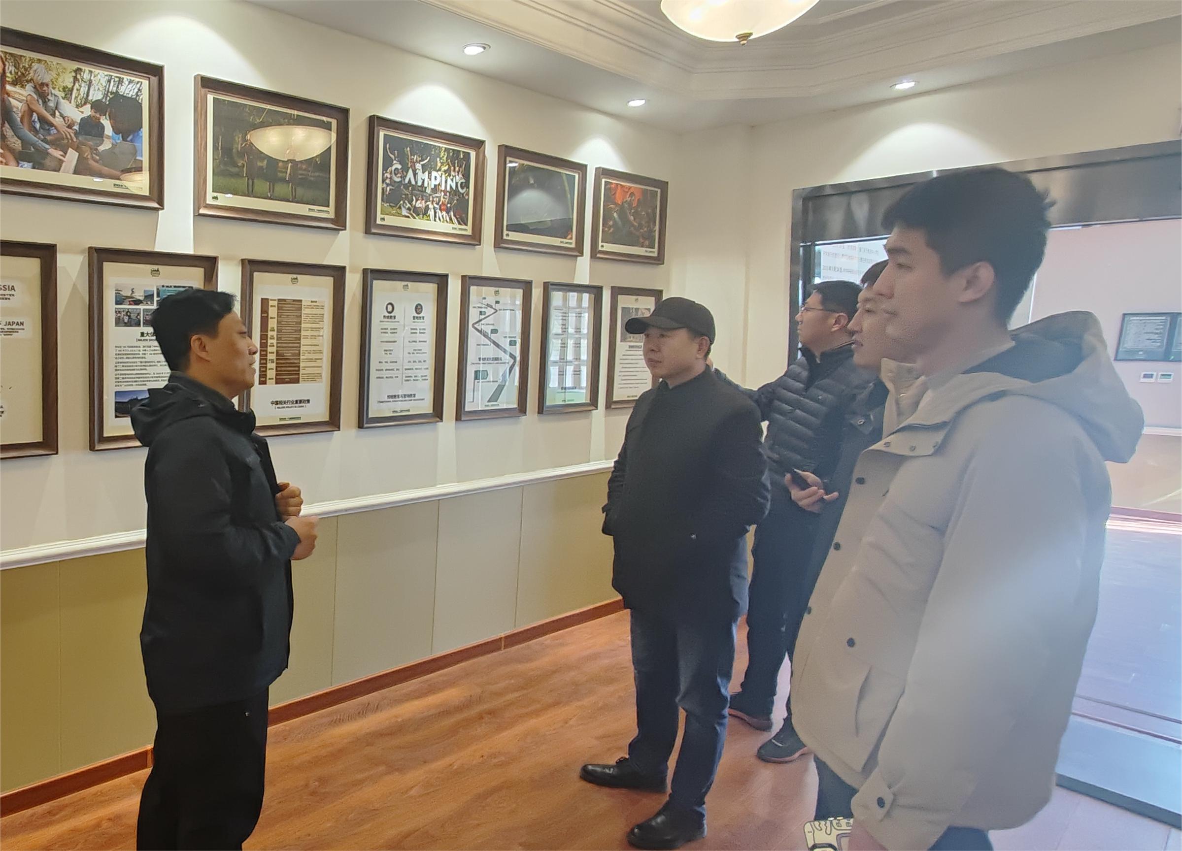 ��ͷ��Ӫ��˾ | ��֯��ҵ������Ա�����ͺ��زι۽���