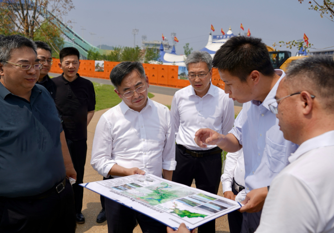 北京市国资委党委书记、主任吴礼顺到韦德官方网站流域公司调研并督导查抄防汛工作