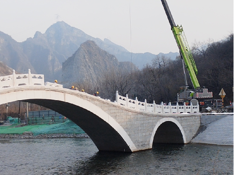 �����鶷���� �����һ���족���顰�ܹ�ս��