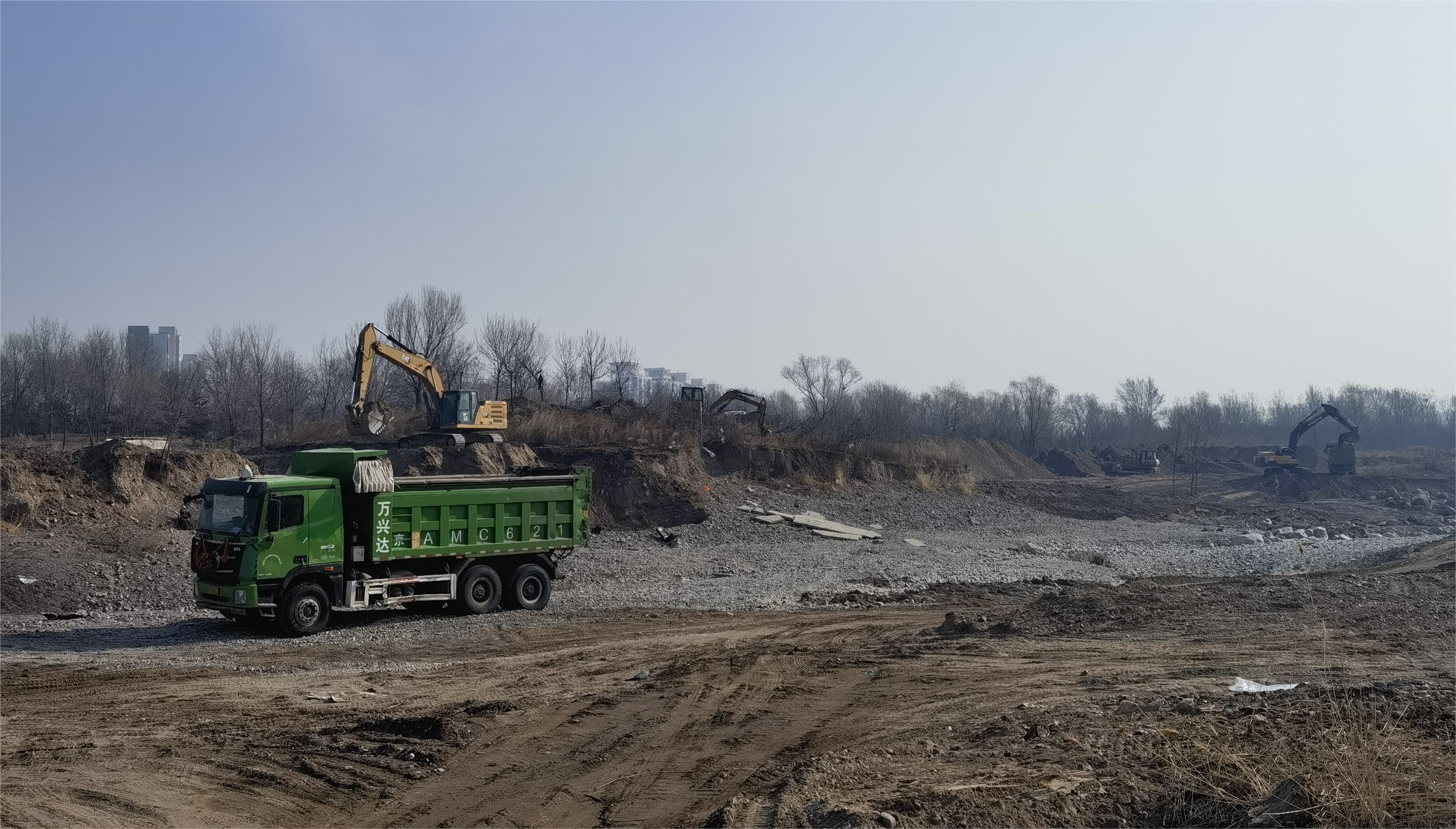 ���þ� ��ò��٣�Τ�¹ٷ���վƽԭ�϶�һ�ڹ���ȫ�渴��